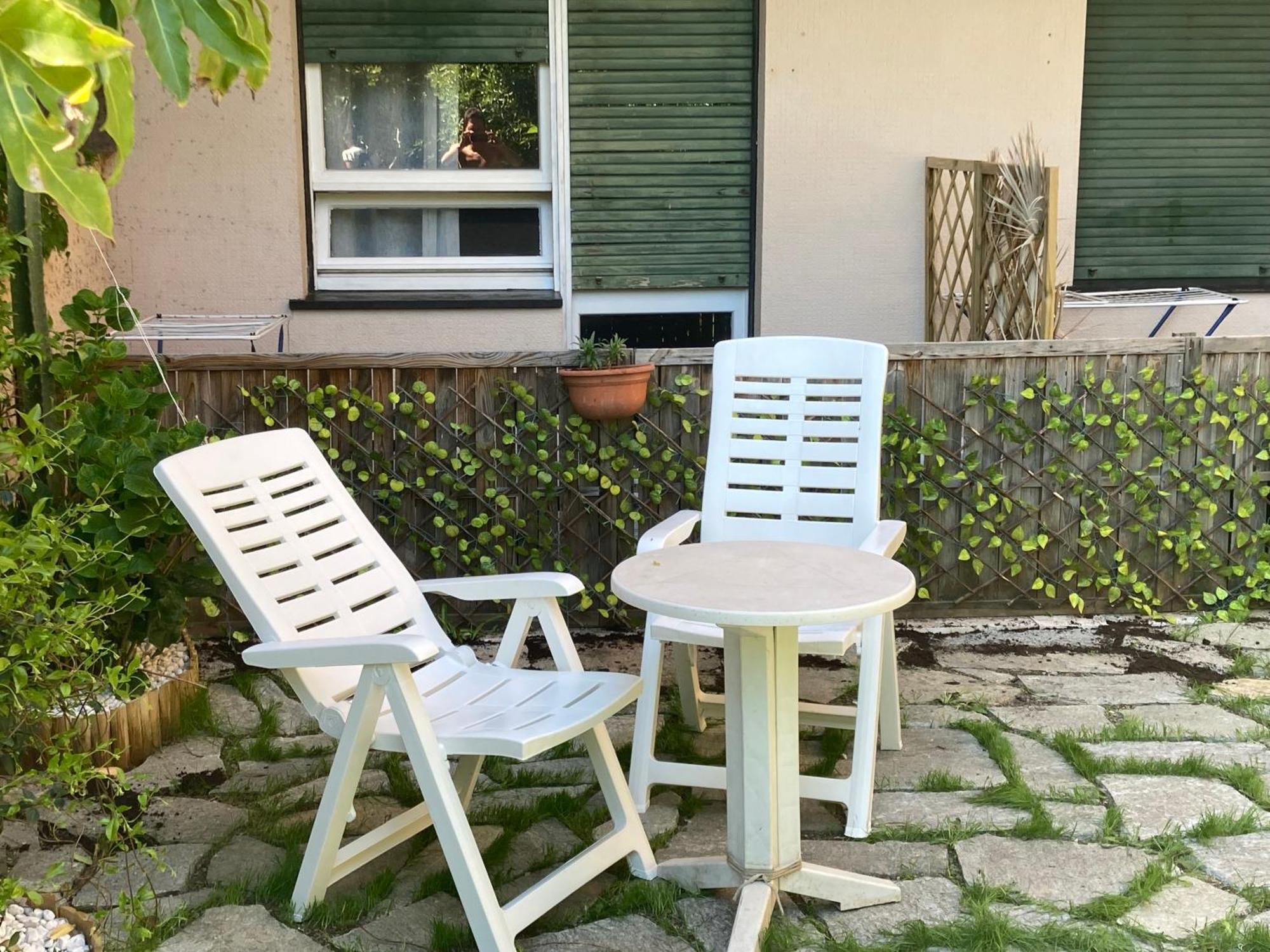 Guest House Berzefi แบร์เจจจี ภายนอก รูปภาพ