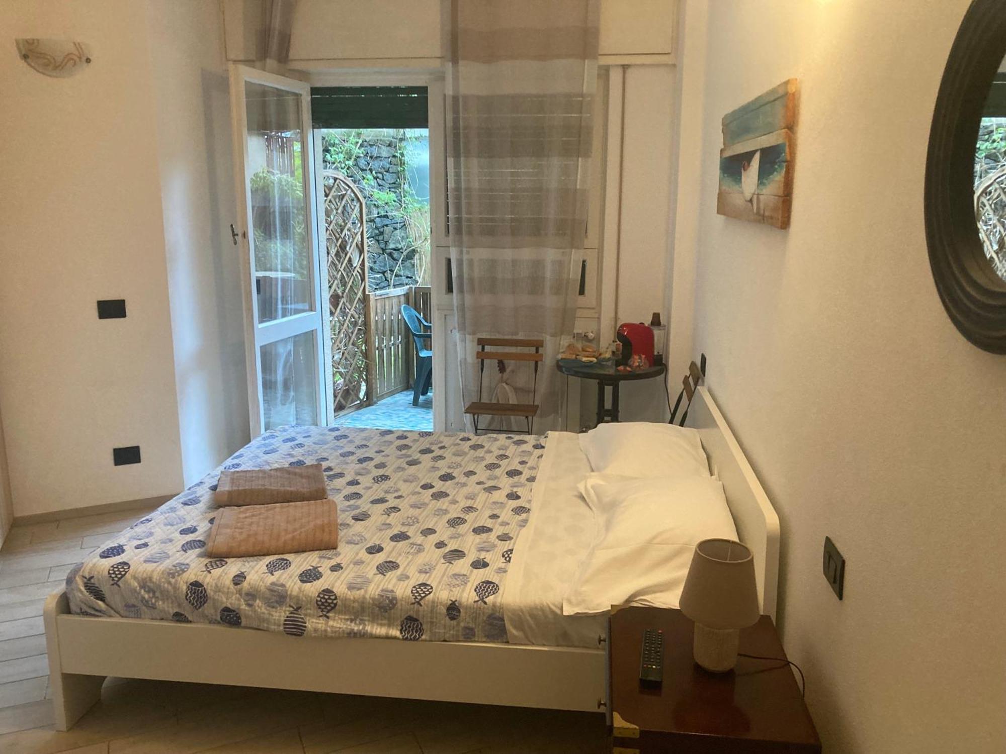 Guest House Berzefi แบร์เจจจี ภายนอก รูปภาพ