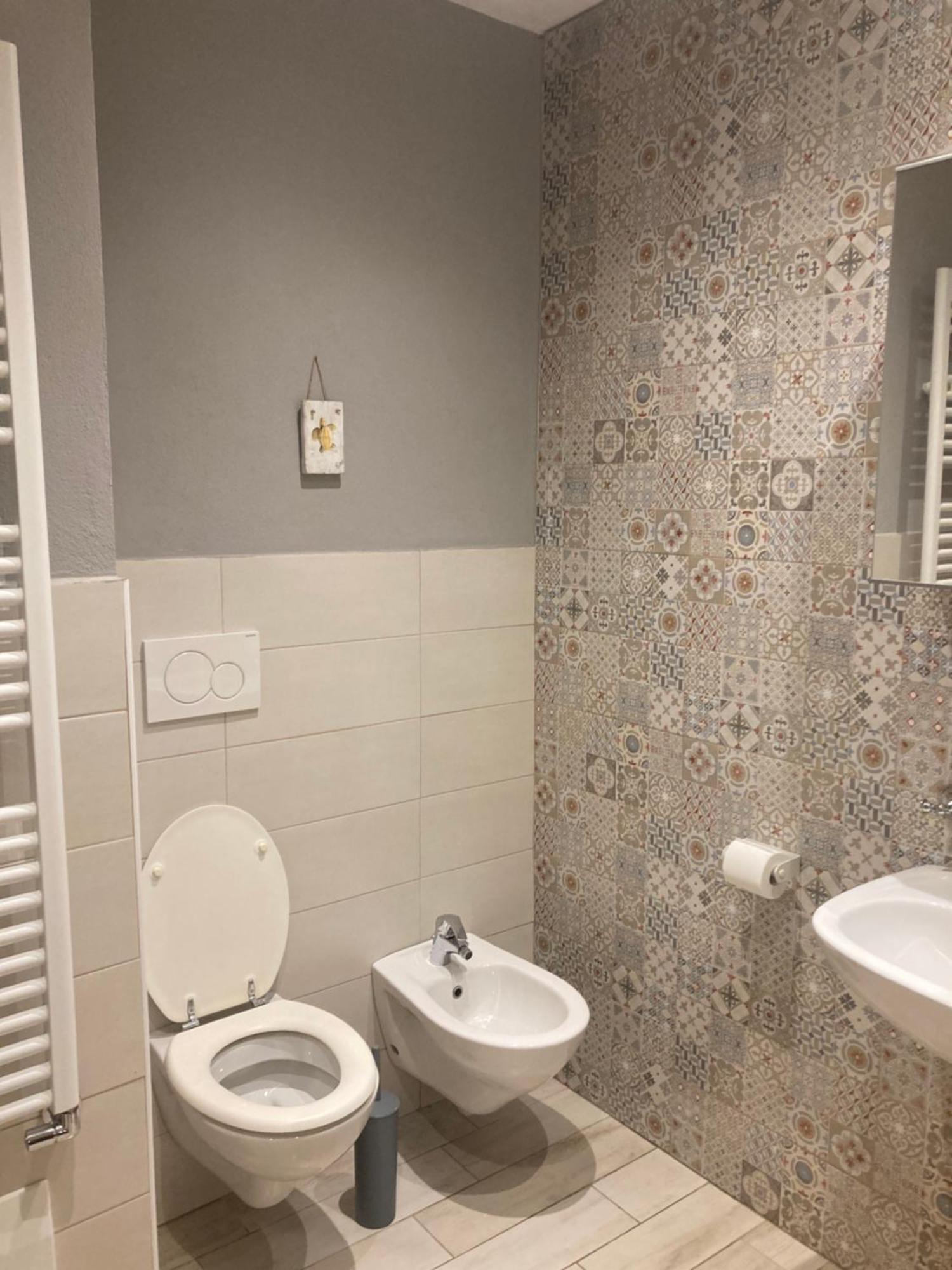 Guest House Berzefi แบร์เจจจี ภายนอก รูปภาพ