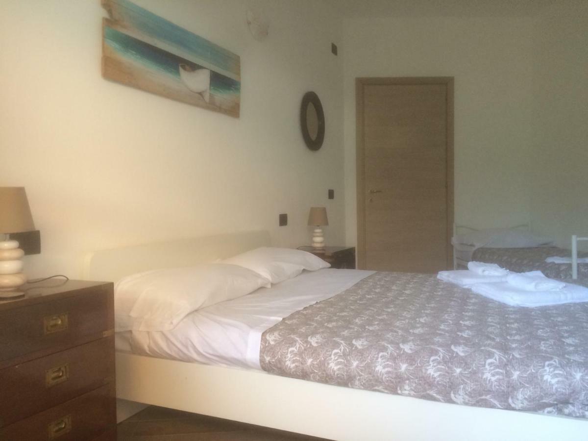 Guest House Berzefi แบร์เจจจี ภายนอก รูปภาพ